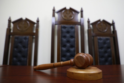 Түргэн тусламжийн эмч нарыг цагаатгажээ